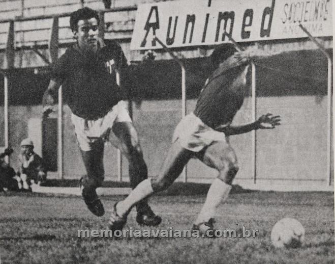 Foto: Marçal (E) versus Falcão (D). Reprodução O Estado, 23/11/1988.